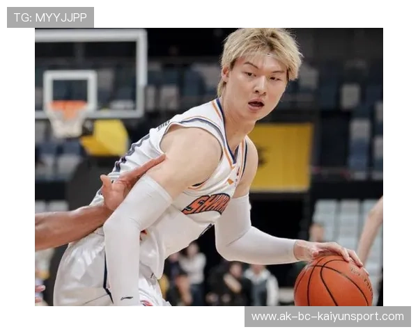 上海久事迎来六连胜，李根与王哲林默契配合